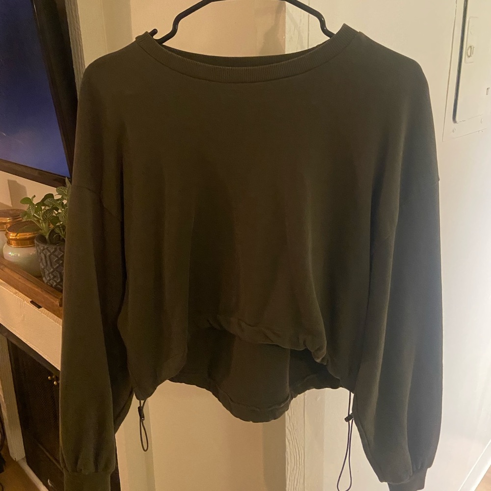 Zara Cropped Olive sweater